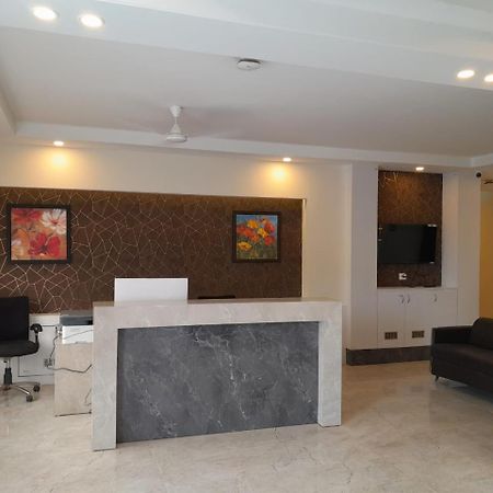 Hotel The Luxem - Behind Ibis Hotel Gurugram Gurgaon Ngoại thất bức ảnh
